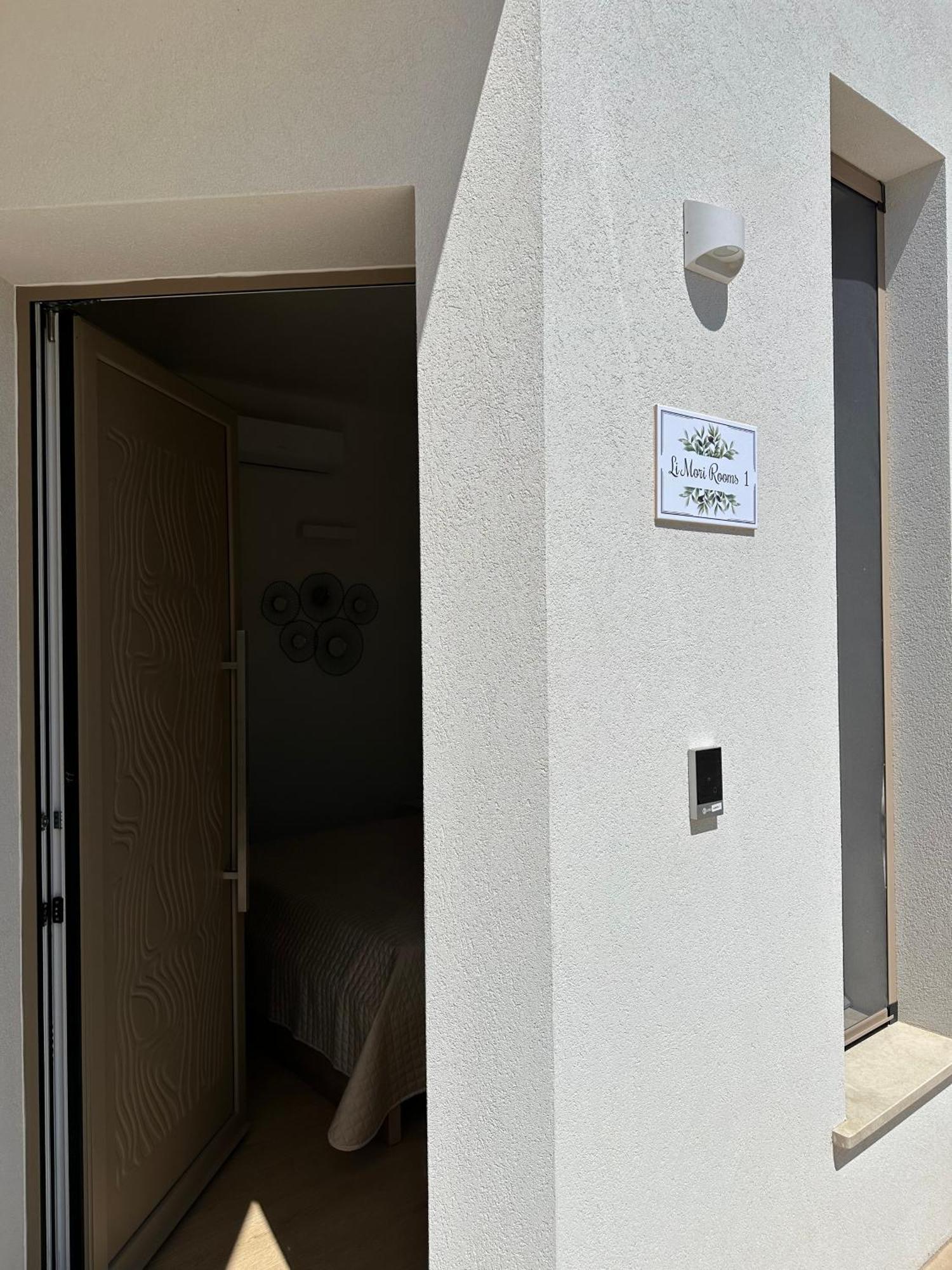 Li Mori Rooms Lizzanello Ngoại thất bức ảnh