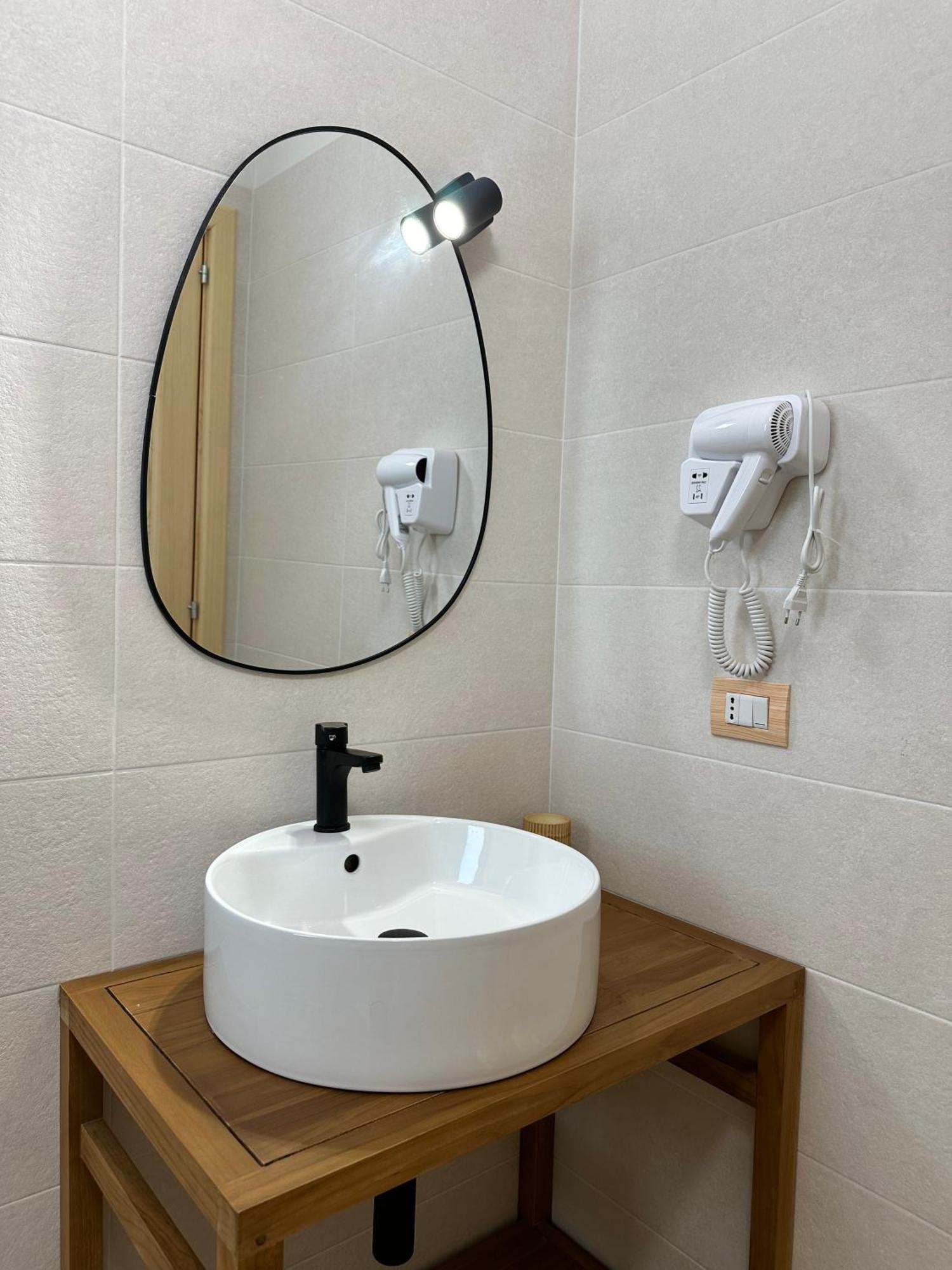 Li Mori Rooms Lizzanello Ngoại thất bức ảnh